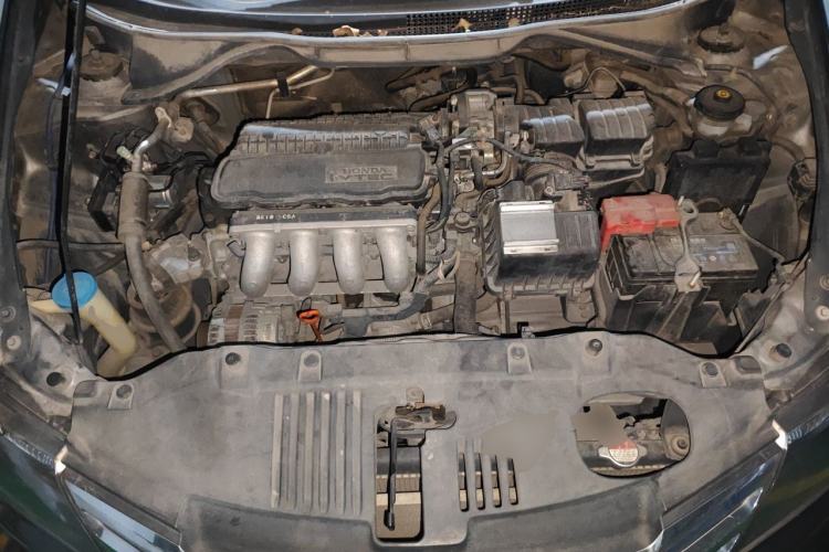 Used Honda City Classic 2012 1.5L manual Comfort version Engine Bay