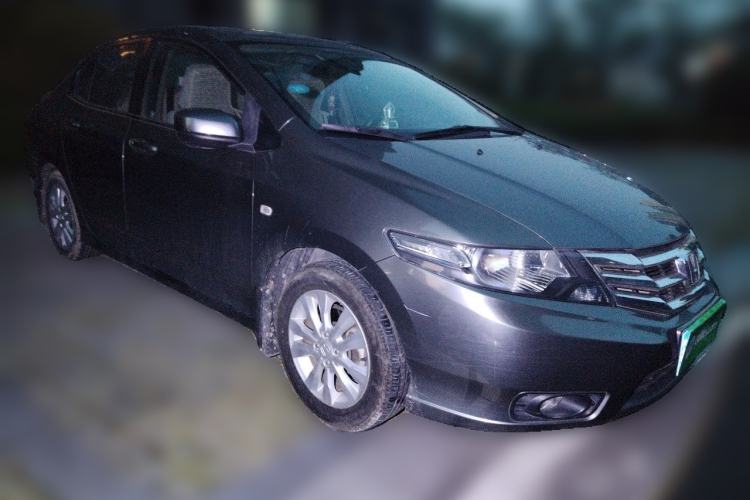 Used Honda City Classic 2012 1.5L manual Elite Edition Front Right 45 Deg