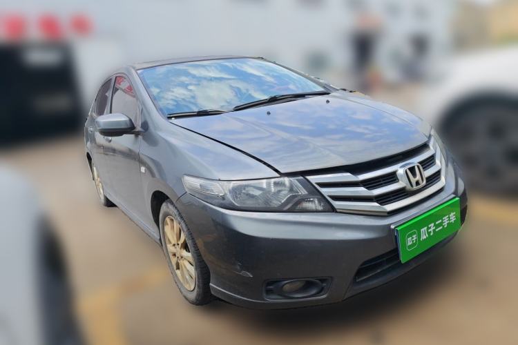 Used Honda City Classic 2012 1.5L manual Elite Edition Front Right 45 Deg
