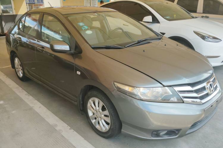 Used Honda City Classic 2012 1.5L Automatic Elite Edition Front Right 45 Deg