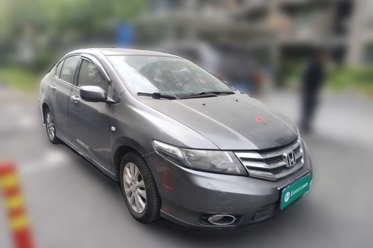 Used Honda City Classic 2012 1.5L manual Elite Edition Front Right 45 Deg