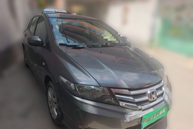 Used Honda City Classic 2012 1.5L manual Comfort version Front Right 45 Deg