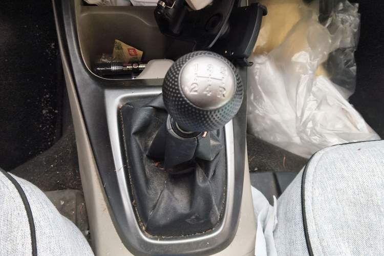 Used Honda City Classic 2012 1.5L manual Comfort version Gear Lever