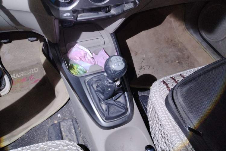 Used Honda City Classic 2012 1.5L manual Elite Edition Gear Lever