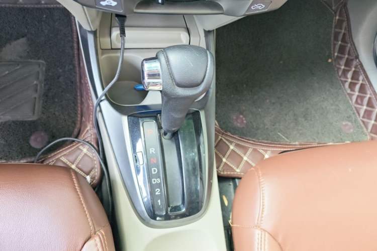 Used Honda City Classic 2012 1.5L Automatic Elite Edition Gear Lever