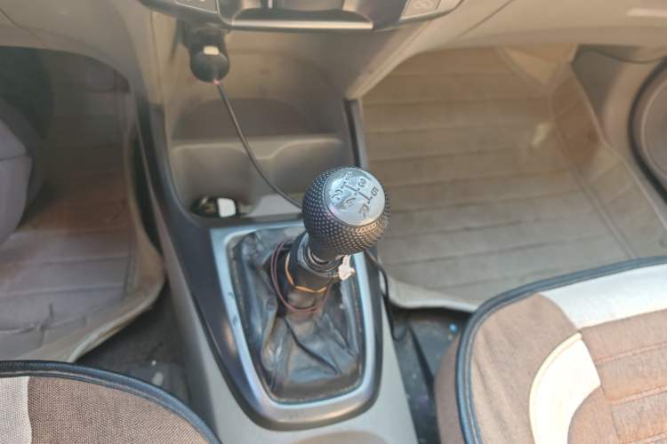 Used Honda City Classic 2012 1.5L manual Comfort version Gear Lever