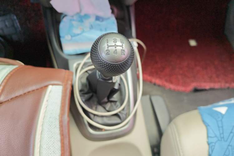 Used Honda City Classic 2012 1.5L manual Elite Edition Gear Lever