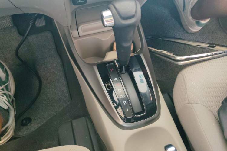 Used Honda City Classic 2012 1.5L Automatic Elite Edition Gear Lever