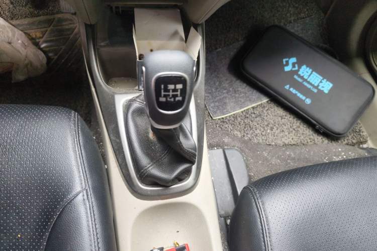 Used Honda City Classic 2012 1.5L manual Elite Edition Gear Lever