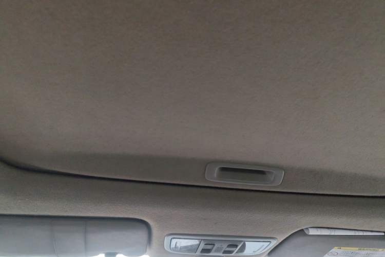 Used Honda City Classic 2012 1.5L manual Elite Edition Headliner