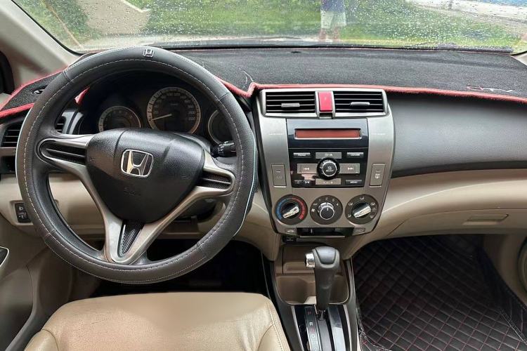 Used Honda City Classic 2012 1.5L Automatic Elite Edition Interior 1