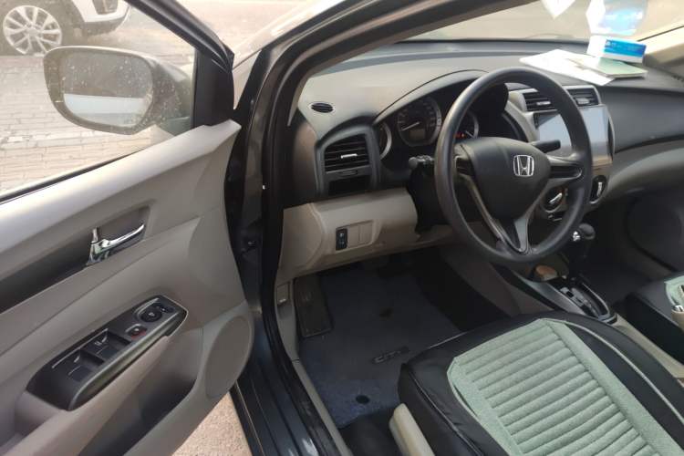Used Honda City Classic 2012 1.5L Automatic Elite Edition Interior 3