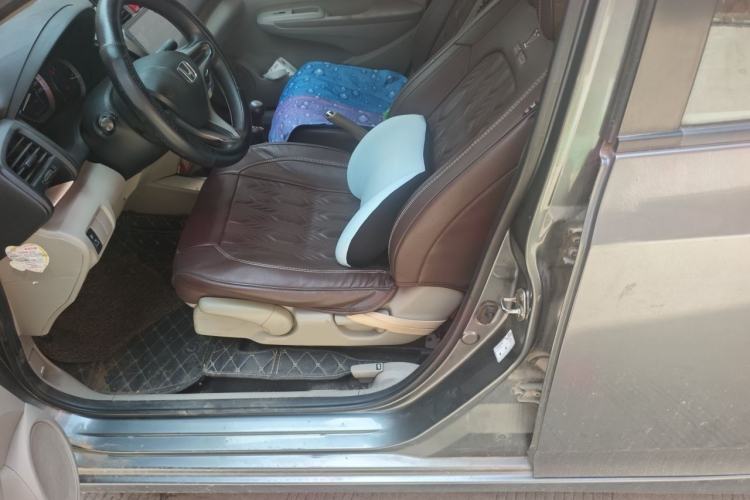Used Honda City Classic 2012 1.5L manual Comfort version Left Front Seat