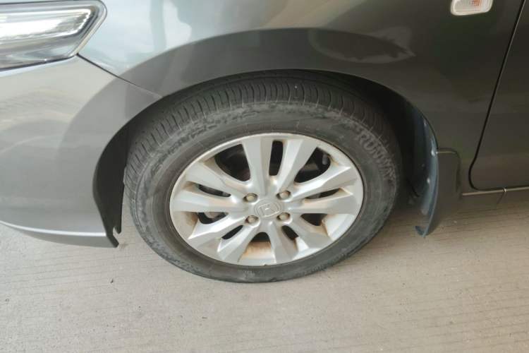 Used Honda City Classic 2012 1.5L Automatic Elite Edition Left Front Wheel Hub