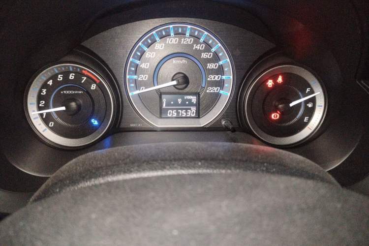 Used Honda City Classic 2012 1.5L manual Elite Edition Odometer Close Up