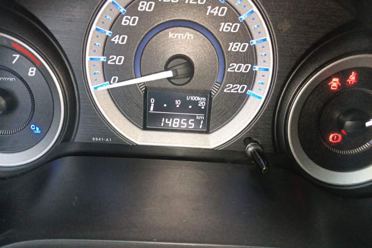 Used Honda City Classic 2012 1.5L manual Comfort version Odometer Close Up