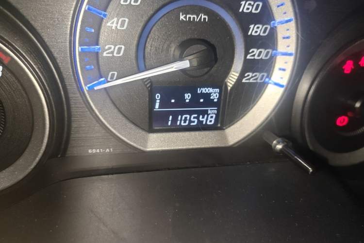 Used Honda City Classic 2012 1.5L manual Comfort version Odometer Close Up