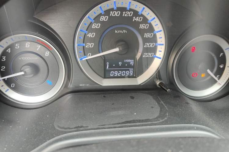 Used Honda City Classic 2012 1.5L manual Comfort version Odometer Close Up