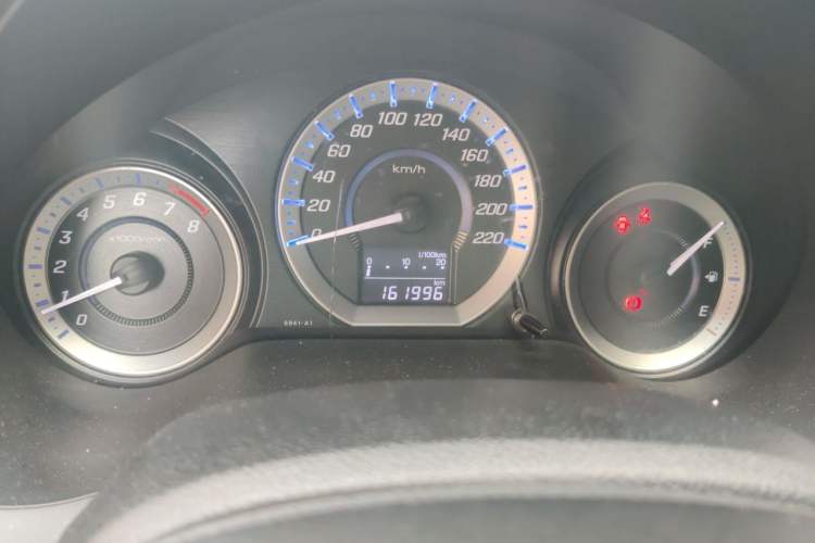 Used Honda City Classic 2012 1.5L manual Comfort version Odometer Close Up