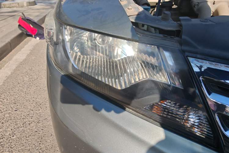 Used Honda City Classic 2012 1.5L manual Comfort version Right Front Headlight