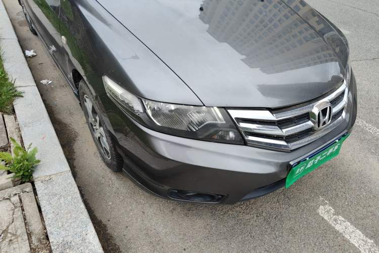 Used Honda City Classic 2012 1.5L manual Comfort version Right Front Headlight