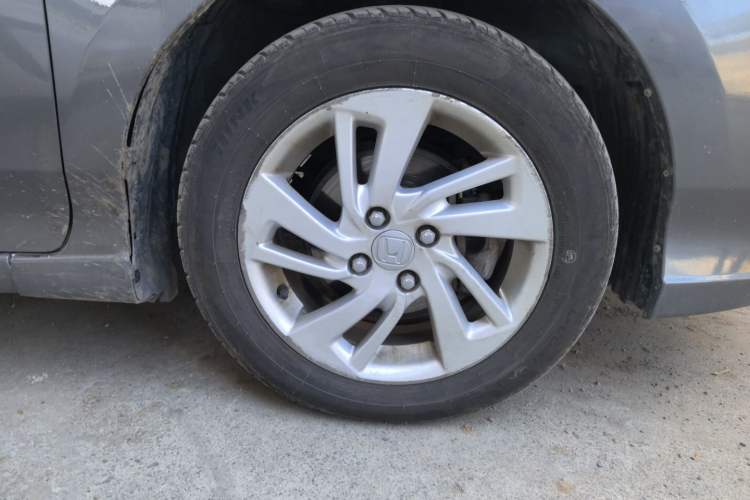 Used Honda City Classic 2012 1.5L manual Comfort version Right Front Wheel Hub