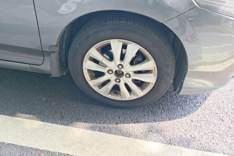 Used Honda City Classic 2012 1.5L Automatic Elite Edition Right Front Wheel Hub