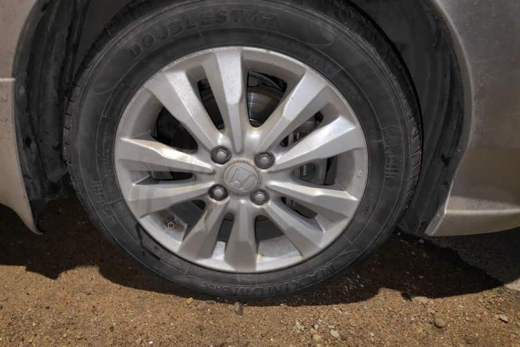 Used Honda City Classic 2012 1.5L Automatic Elite Edition Right Front Wheel Hub