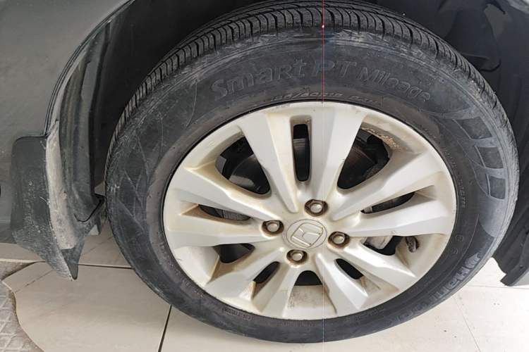 Used Honda City Classic 2012 1.5L Automatic Elite Edition Right Front Wheel Hub