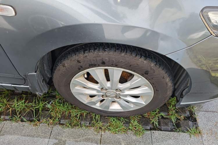Used Honda City Classic 2012 1.5L Automatic Elite Edition Right Front Wheel Hub