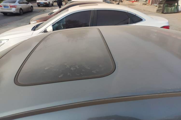Used Honda City Classic 2012 1.5L Automatic Elite Edition Roof
