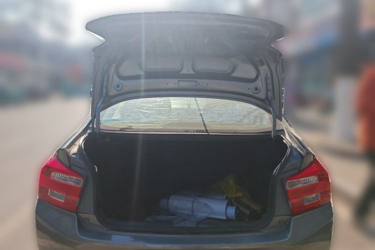 Used Honda City Classic 2012 1.5L manual Comfort version Trunk