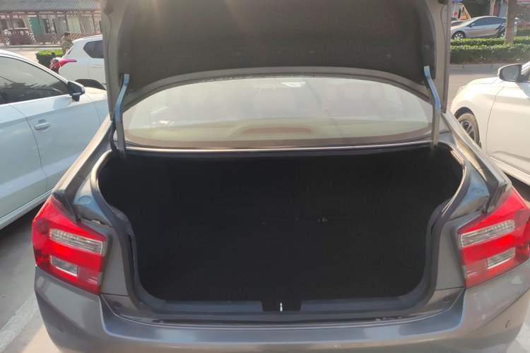 Used Honda City Classic 2012 1.5L Automatic Elite Edition Trunk