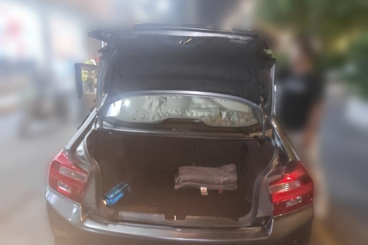 Used Honda City Classic 2012 1.5L manual Comfort version Trunk