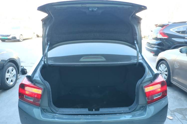 Used Honda City Classic 2012 1.5L Automatic Elite Edition Trunk