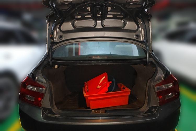 Used Honda City Classic 2012 1.5L manual Comfort version Trunk