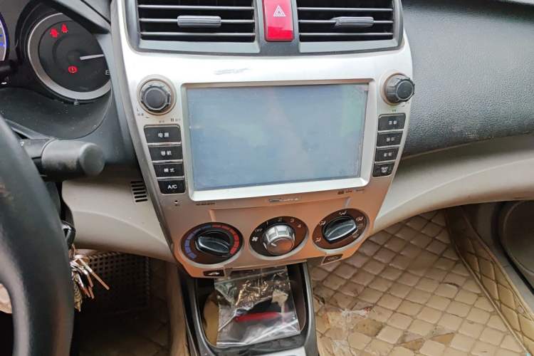 Used Honda City Classic 2012 1.5L manual Comfort version Audio And AC Panel
