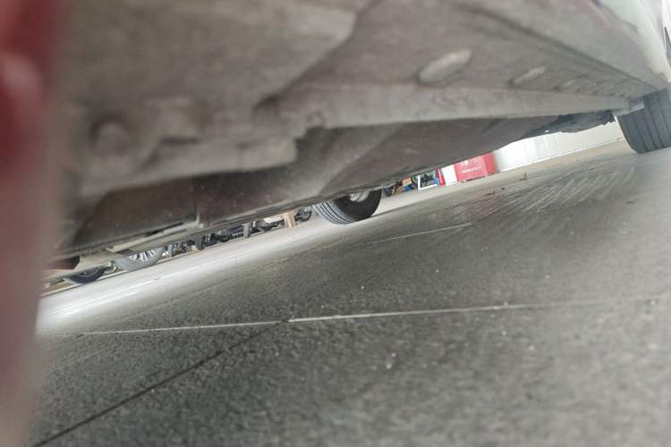 Used Honda City Classic 2012 1.5L manual Comfort version Chassis Front Left