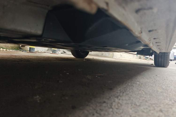 Used Honda City Classic 2012 1.5L manual Comfort version Chassis Front Left