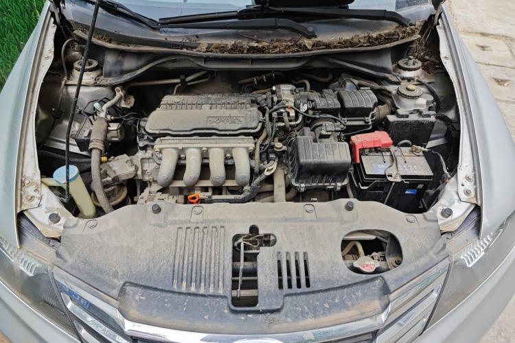 Used Honda City Classic 2012 1.5L manual Comfort version Engine Bay