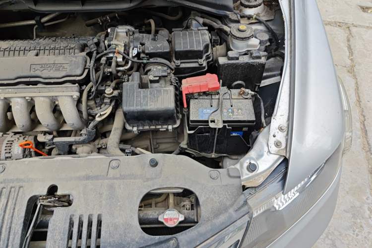 Used Honda City Classic 2012 1.5L manual Comfort version Engine Bay Left