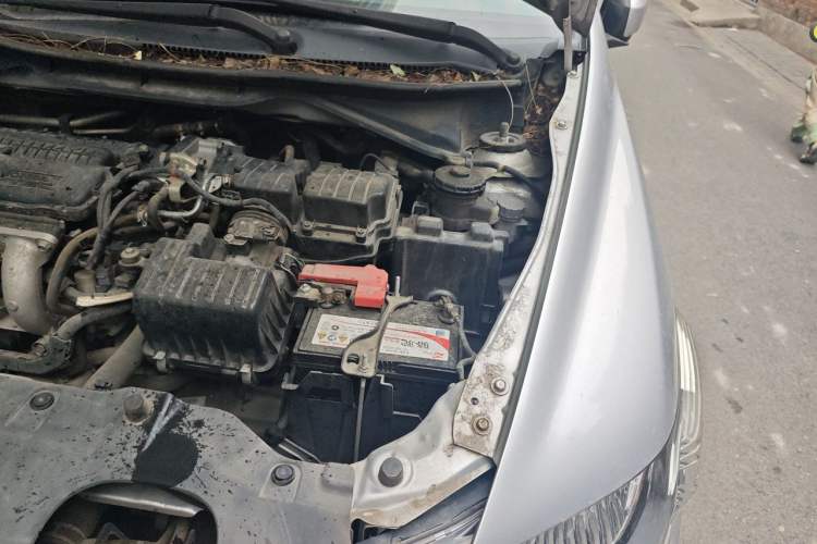 Used Honda City Classic 2012 1.5L manual Comfort version Engine Bay Left