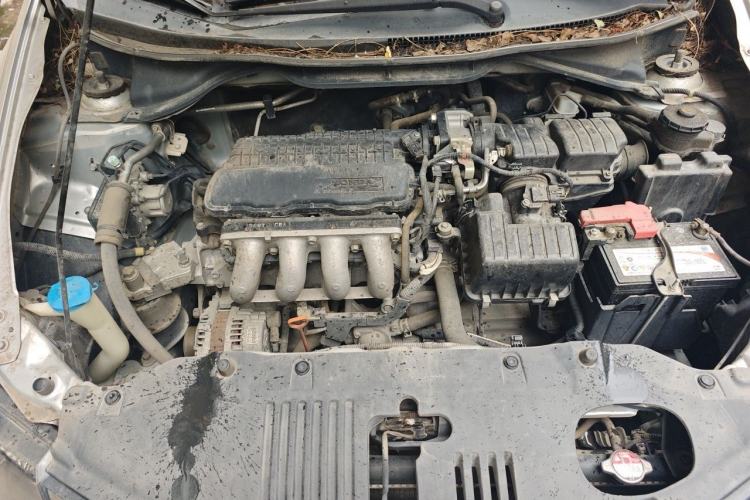 Used Honda City Classic 2012 1.5L manual Comfort version Engine Bay