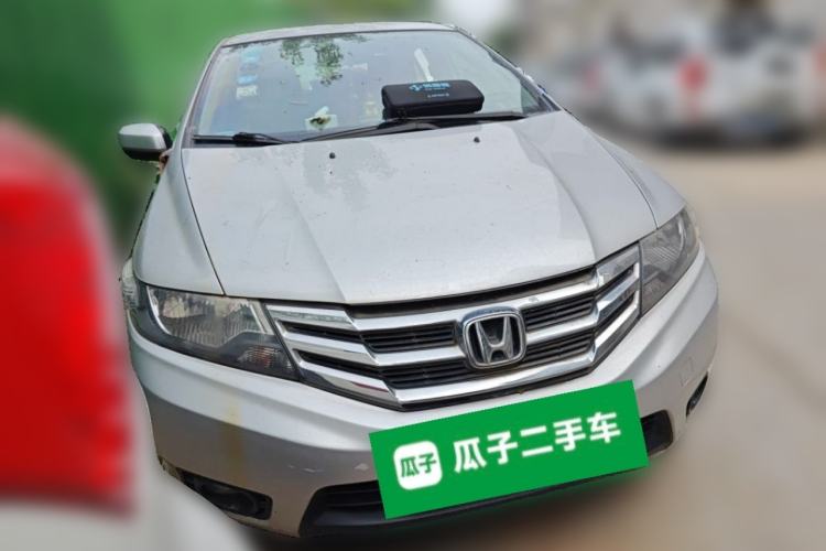 Used Honda City Classic 2012 1.5L manual Comfort version Front Right 45 Deg