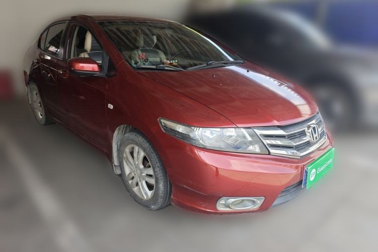 Used Honda City Classic 2012 1.5L manual Comfort version Front Right 45 Deg