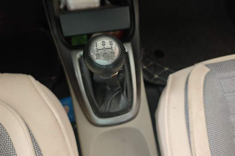 Used Honda City Classic 2012 1.5L manual Comfort version Gear Lever