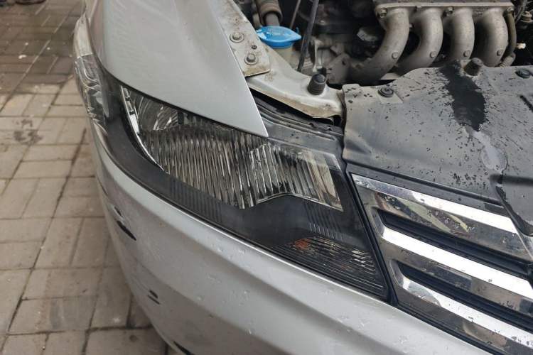 Used Honda City Classic 2012 1.5L manual Comfort version Right Front Headlight
