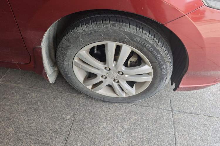 Used Honda City Classic 2012 1.5L manual Comfort version Right Front Wheel Hub