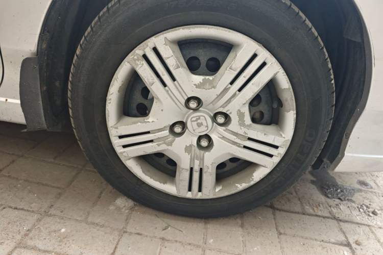 Used Honda City Classic 2012 1.5L manual Comfort version Right Front Wheel Hub