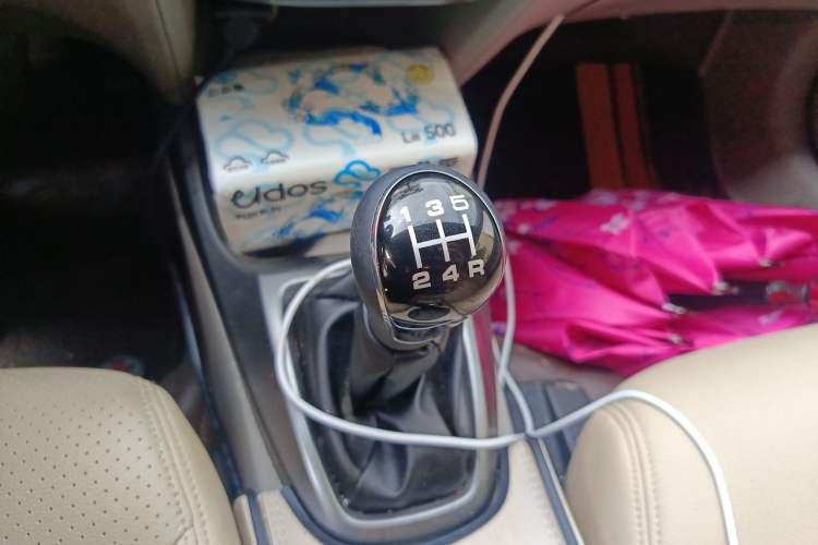 Used Honda City Classic 2012 1.5L manual Comfort version Gear Lever